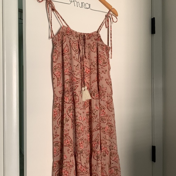 Lush Pink Paisley Maxi Dress - Picture 3 of 3